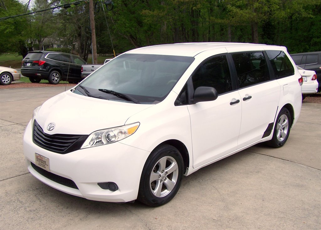 2013 Toyota Sienna - $16,890
