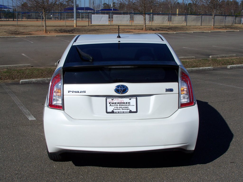 2013 Toyota Prius - $7,990