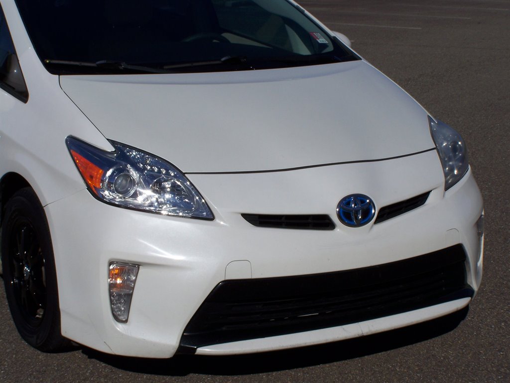 2013 Toyota Prius - $7,990