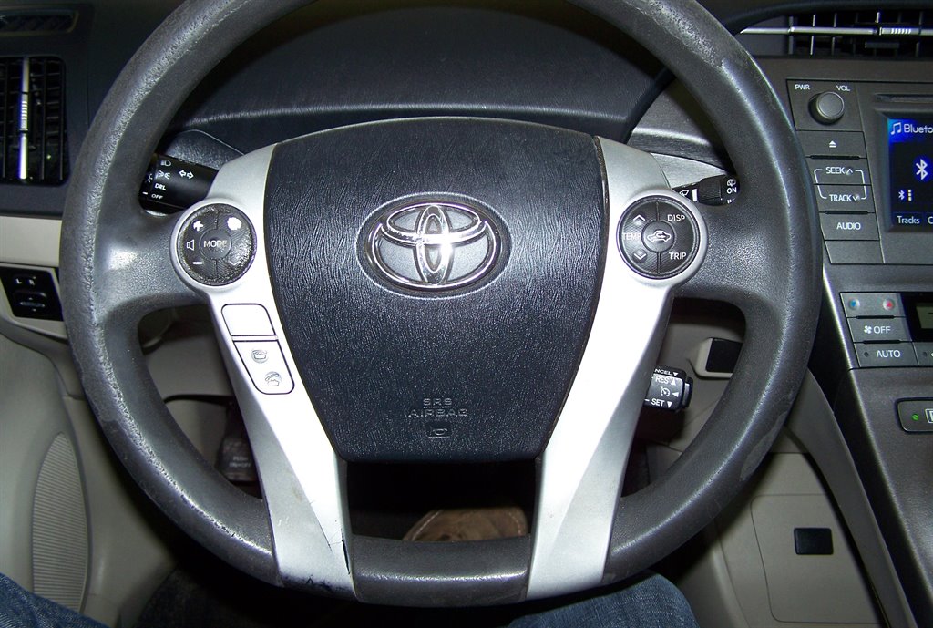 2013 Toyota Prius - $7,990