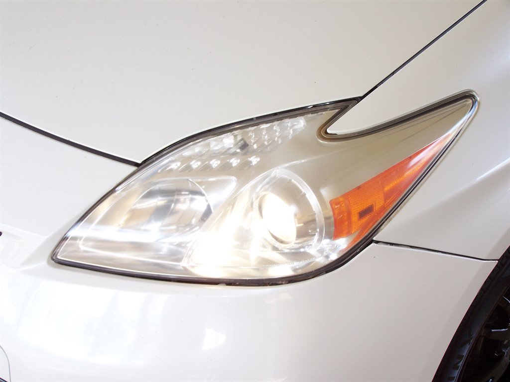 2013 Toyota Prius - $7,990