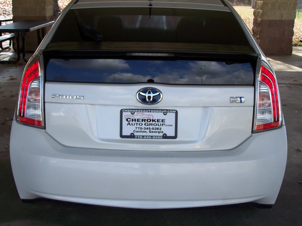 2013 Toyota Prius - $7,990