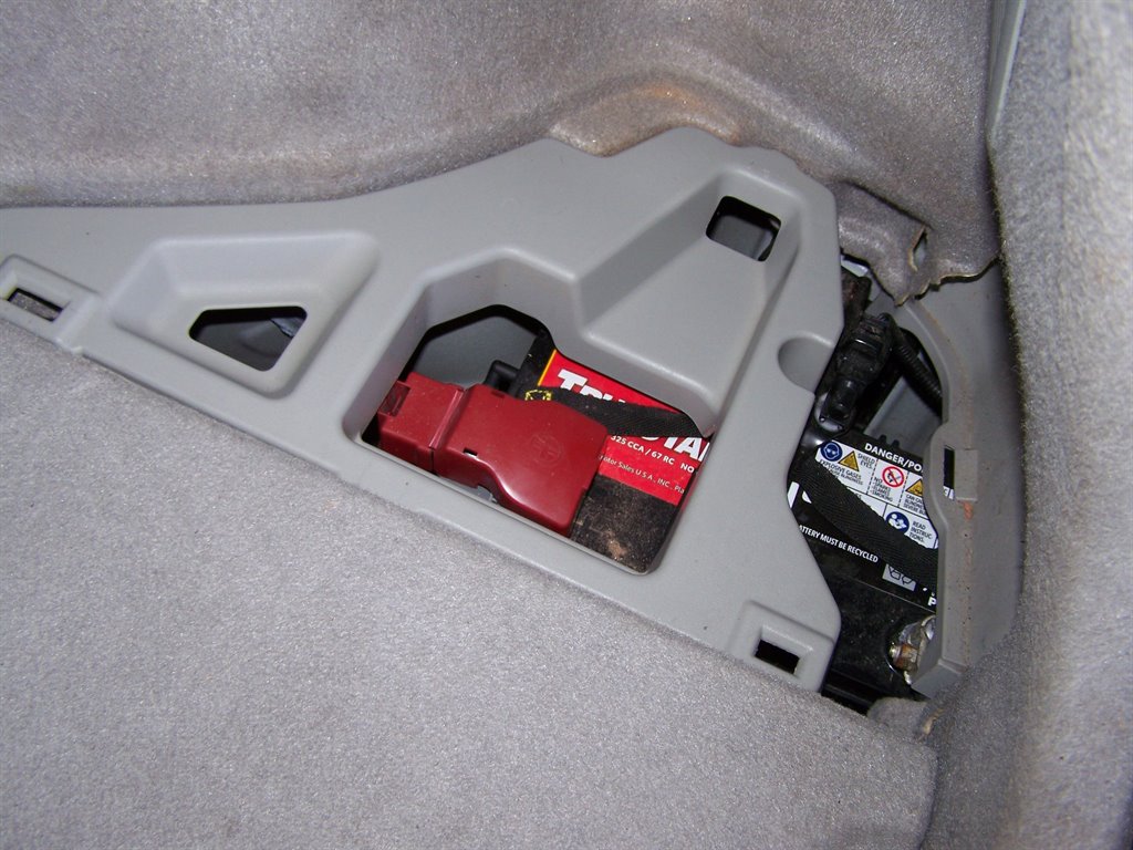2013 Toyota Prius - $7,990