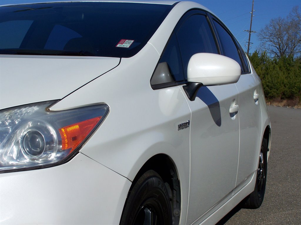 2013 Toyota Prius - $7,990