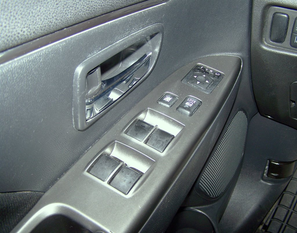 2021 Mitsubishi Outlander - $16,890