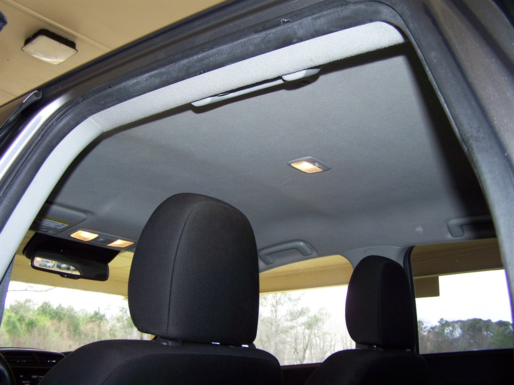 2021 Mitsubishi Outlander - $16,890