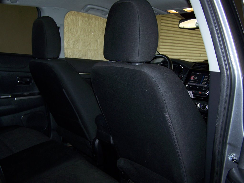 2021 Mitsubishi Outlander - $16,890