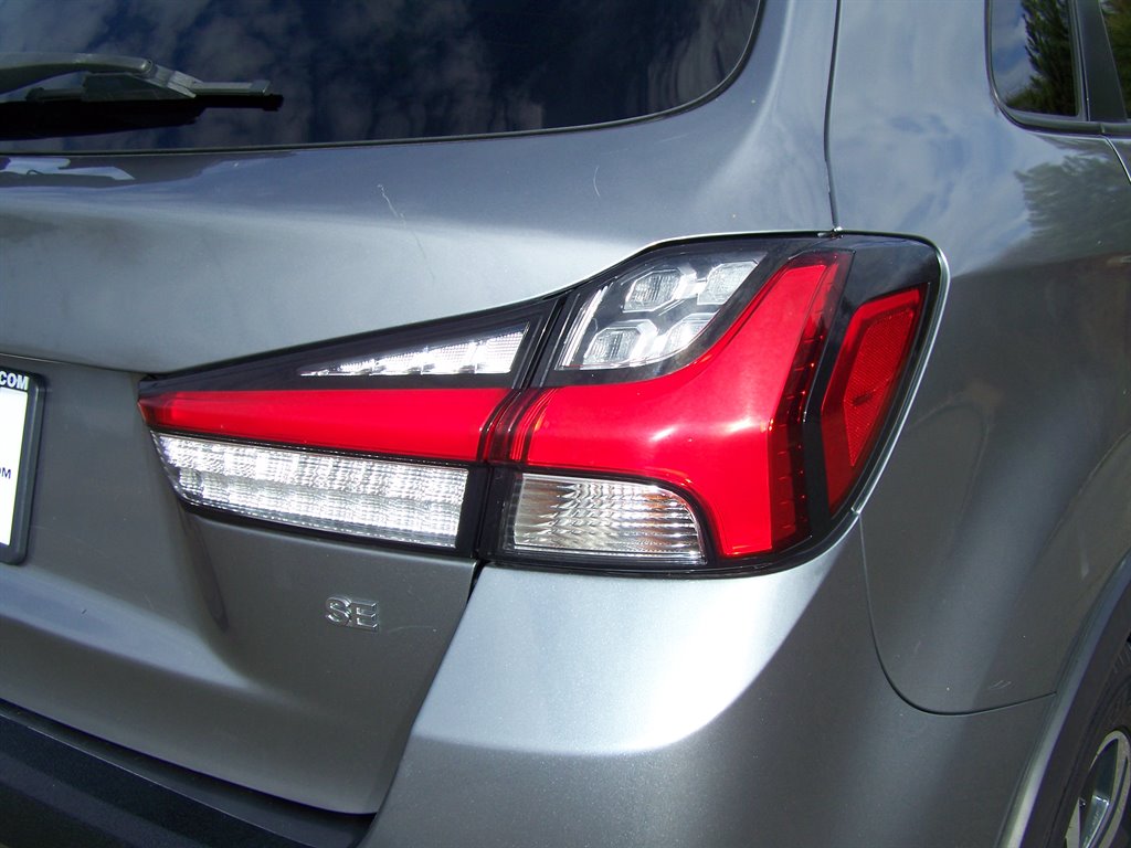 2021 Mitsubishi Outlander - $16,890