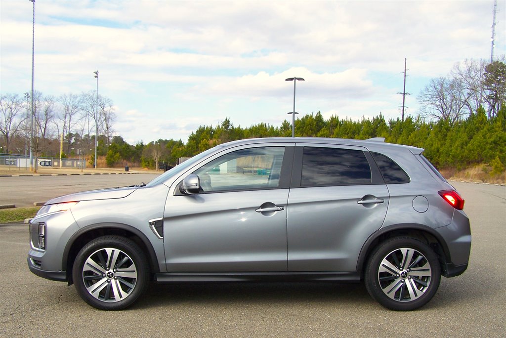 2021 Mitsubishi Outlander - $16,890