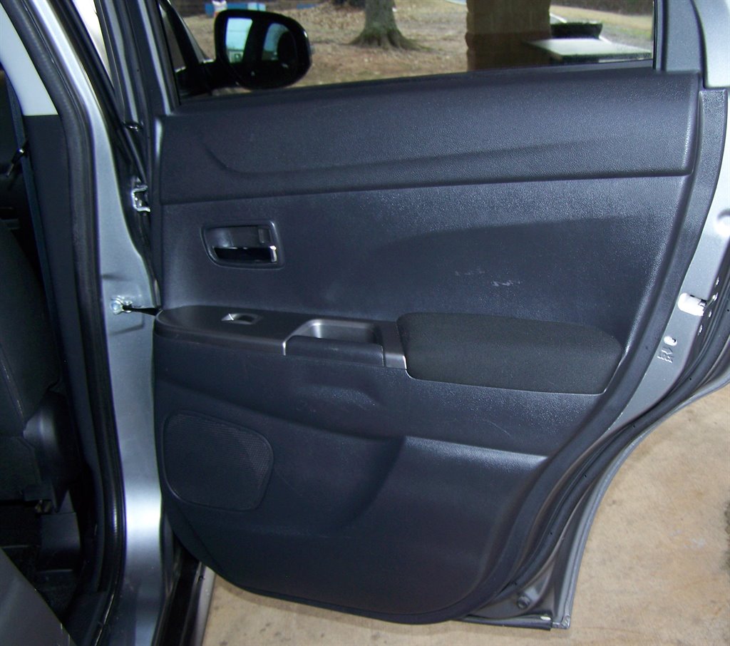 2021 Mitsubishi Outlander - $16,890