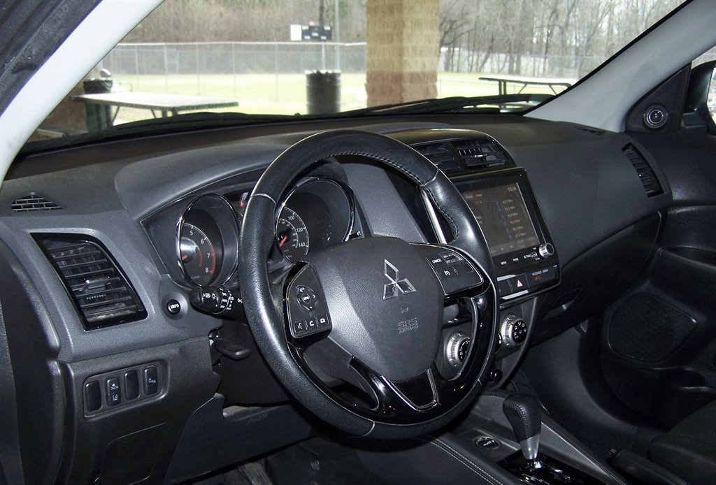 2021 Mitsubishi Outlander - $16,890