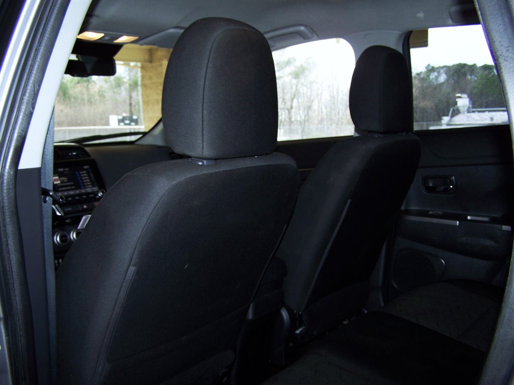 2021 Mitsubishi Outlander - $16,890