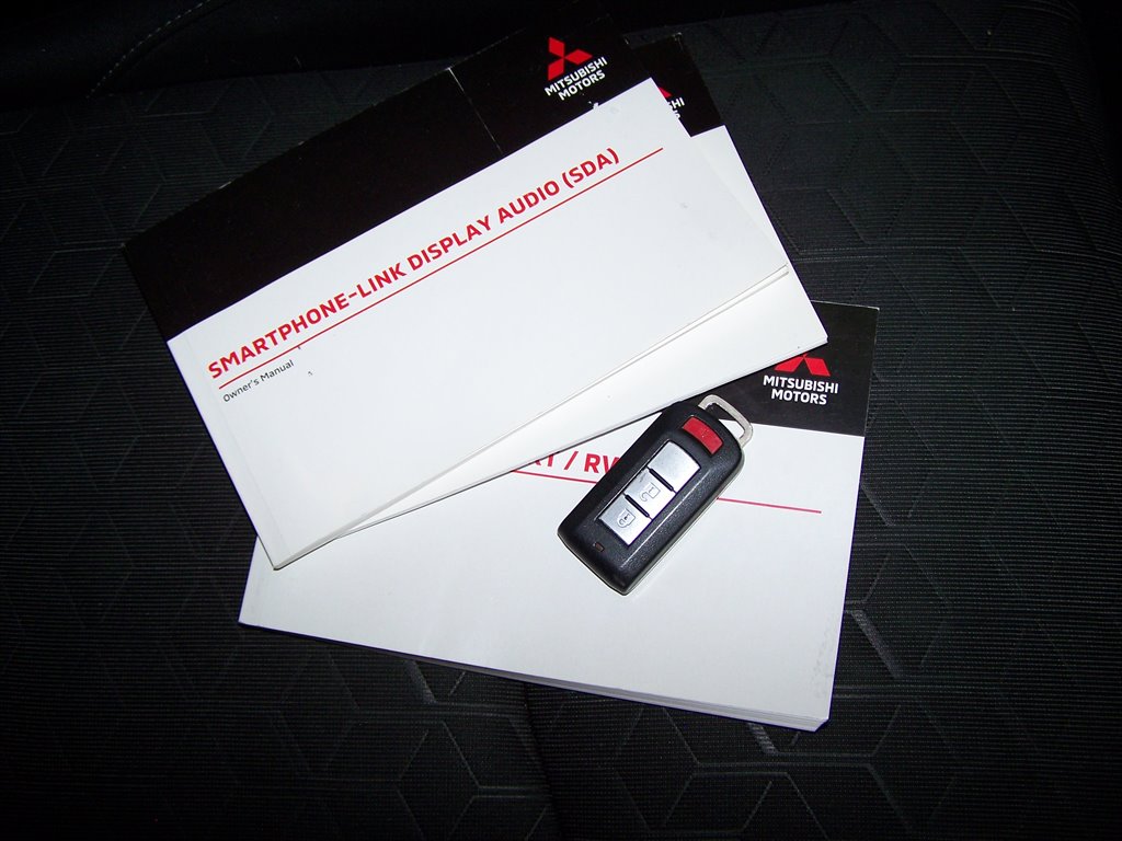 2021 Mitsubishi Outlander - $16,890