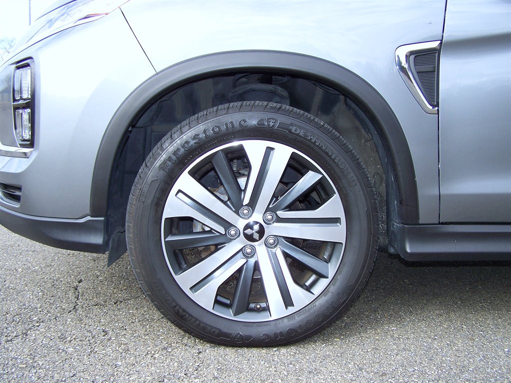 2021 Mitsubishi Outlander - $16,890