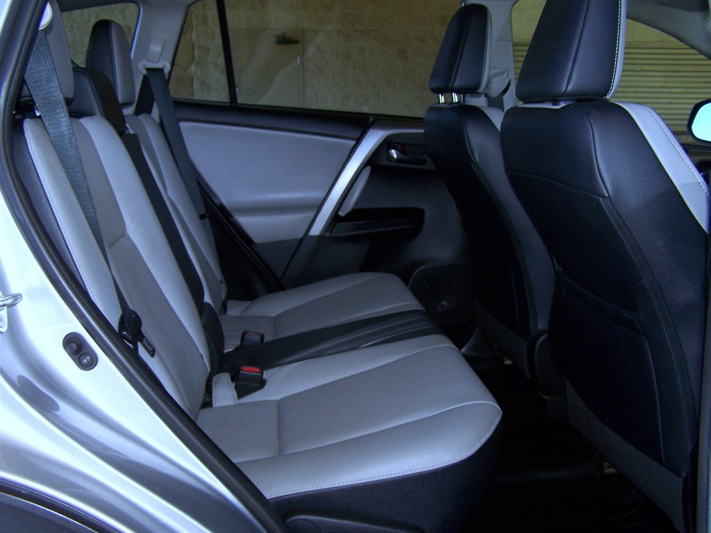 2018 Toyota RAV4 - $20,890
