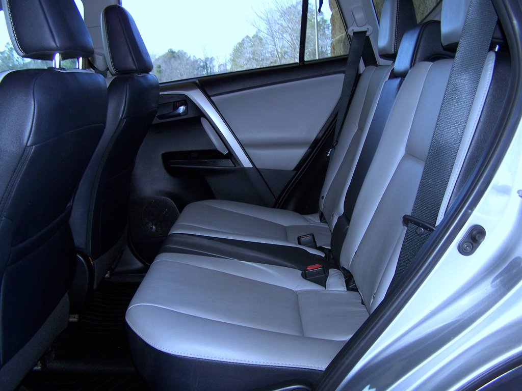 2018 Toyota RAV4 - $20,890
