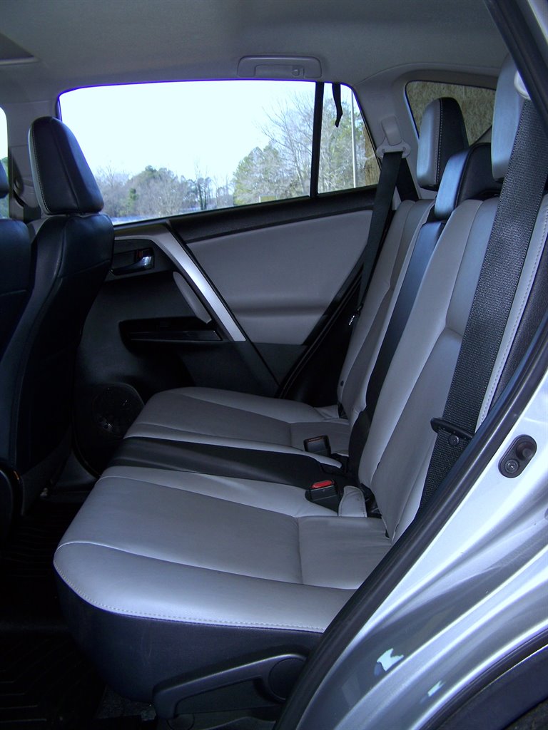 2018 Toyota RAV4 - $20,890
