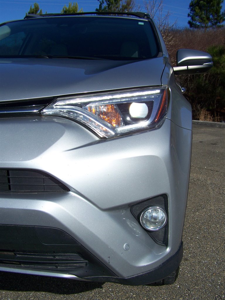 2018 Toyota RAV4 - $20,890