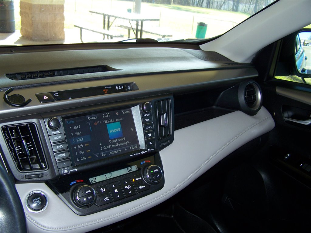 2018 Toyota RAV4 - $20,890