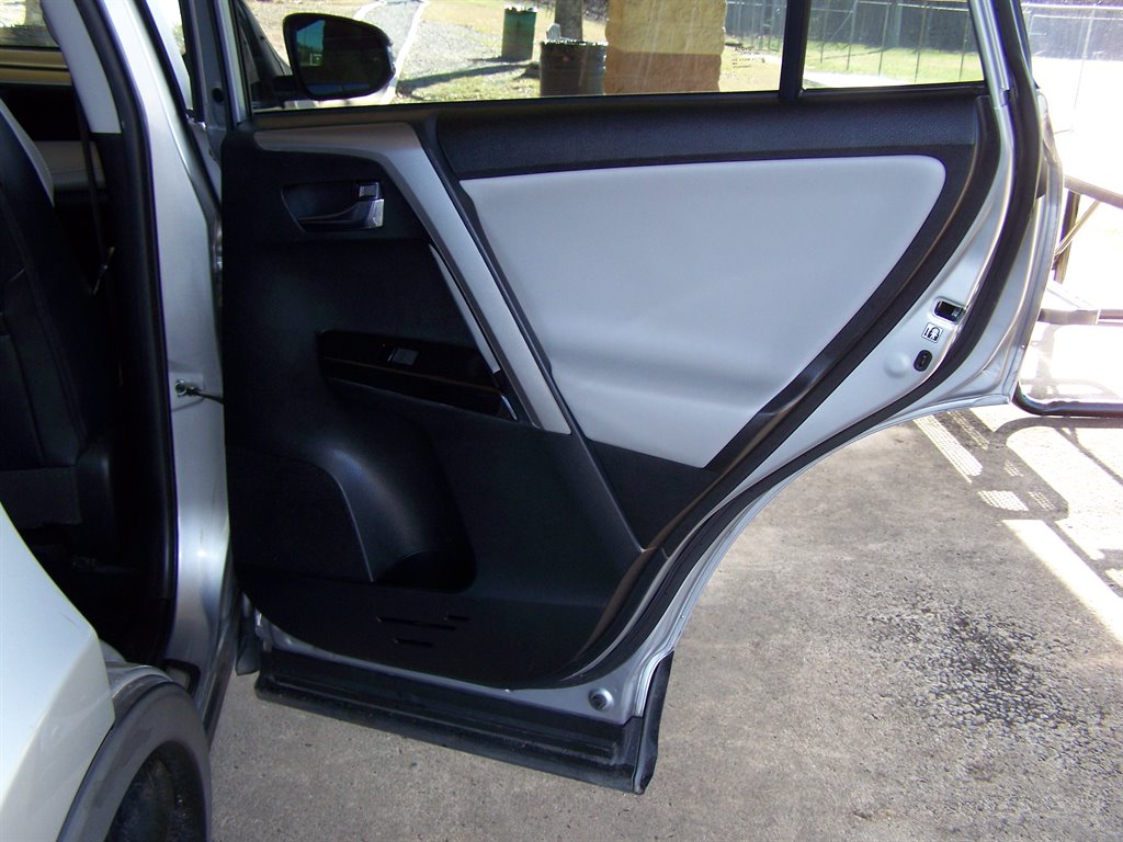 2018 Toyota RAV4 - $20,890