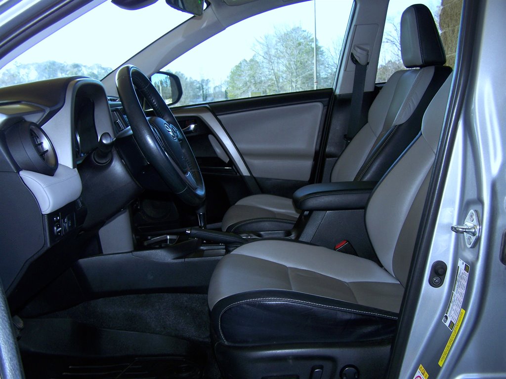 2018 Toyota RAV4 - $20,890