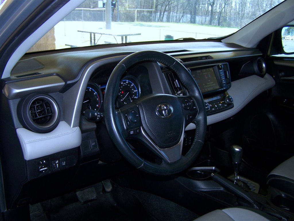 2018 Toyota RAV4 - $20,890