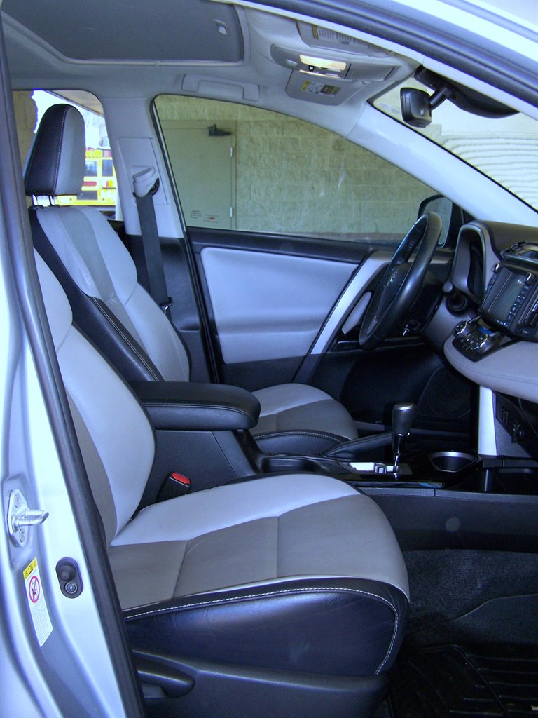 2018 Toyota RAV4 - $20,890