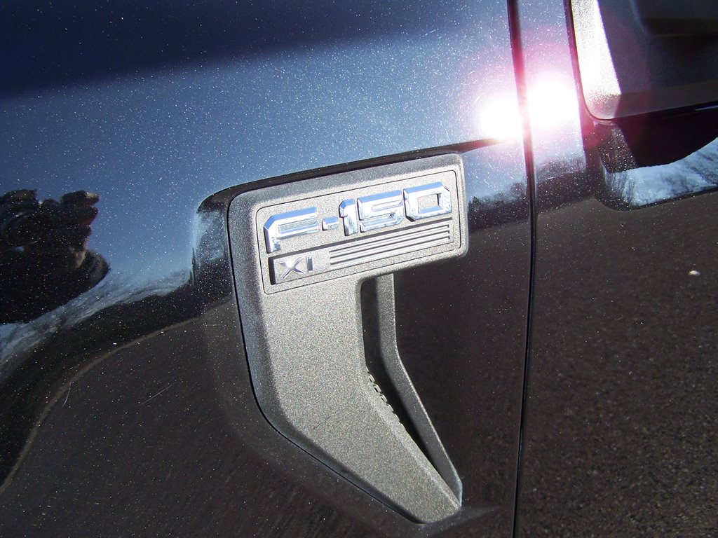 2022 Ford F-150 - $22,890