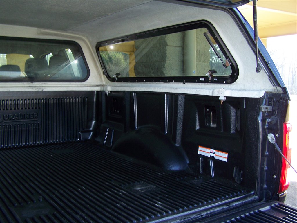 2022 Ford F-150 - $22,890