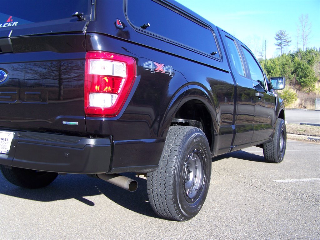 2022 Ford F-150 - $22,890