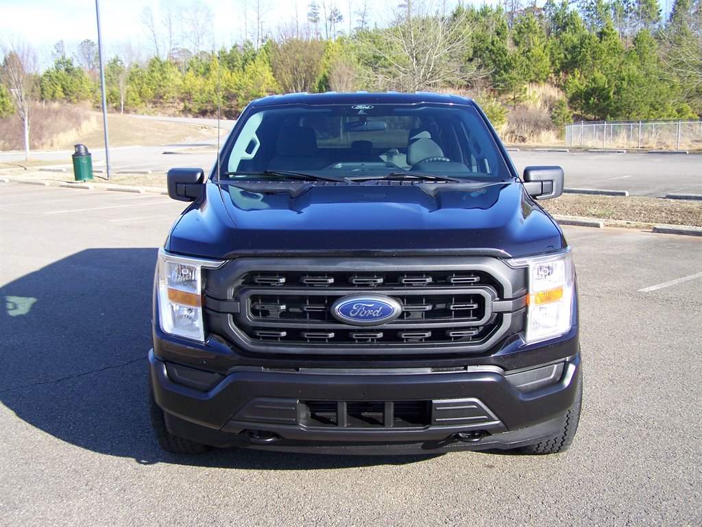2022 Ford F-150 - $22,890