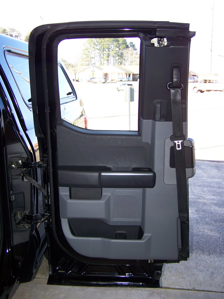 2022 Ford F-150 - $22,890