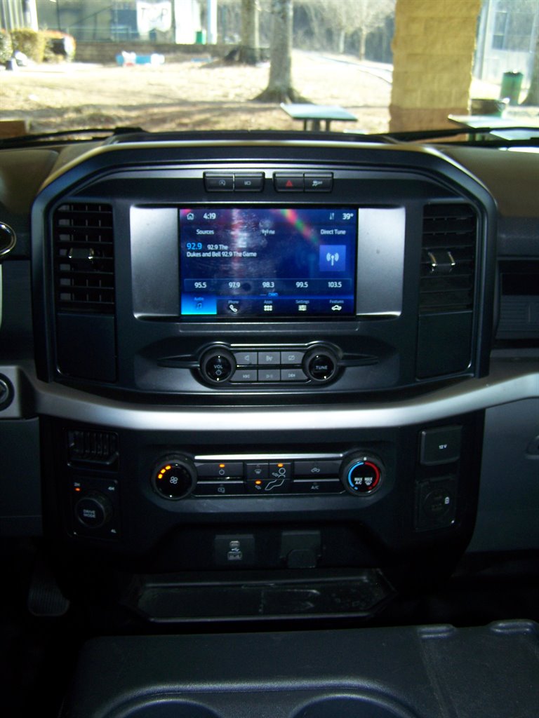 2022 Ford F-150 - $22,890