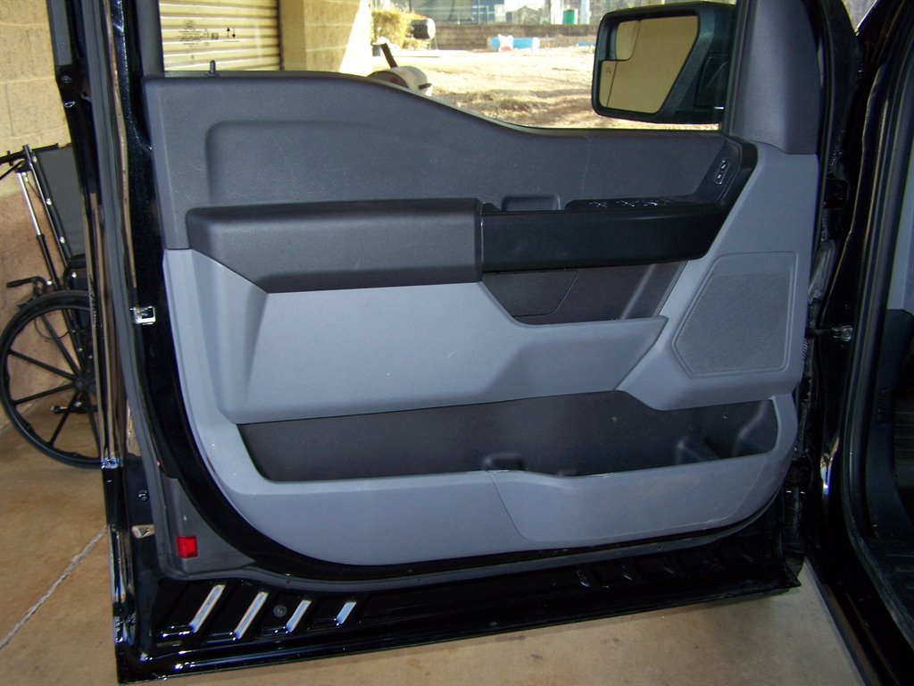 2022 Ford F-150 - $22,890