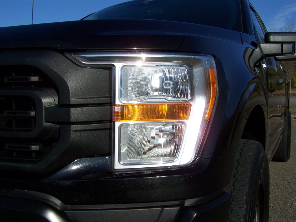 2022 Ford F-150 - $22,890