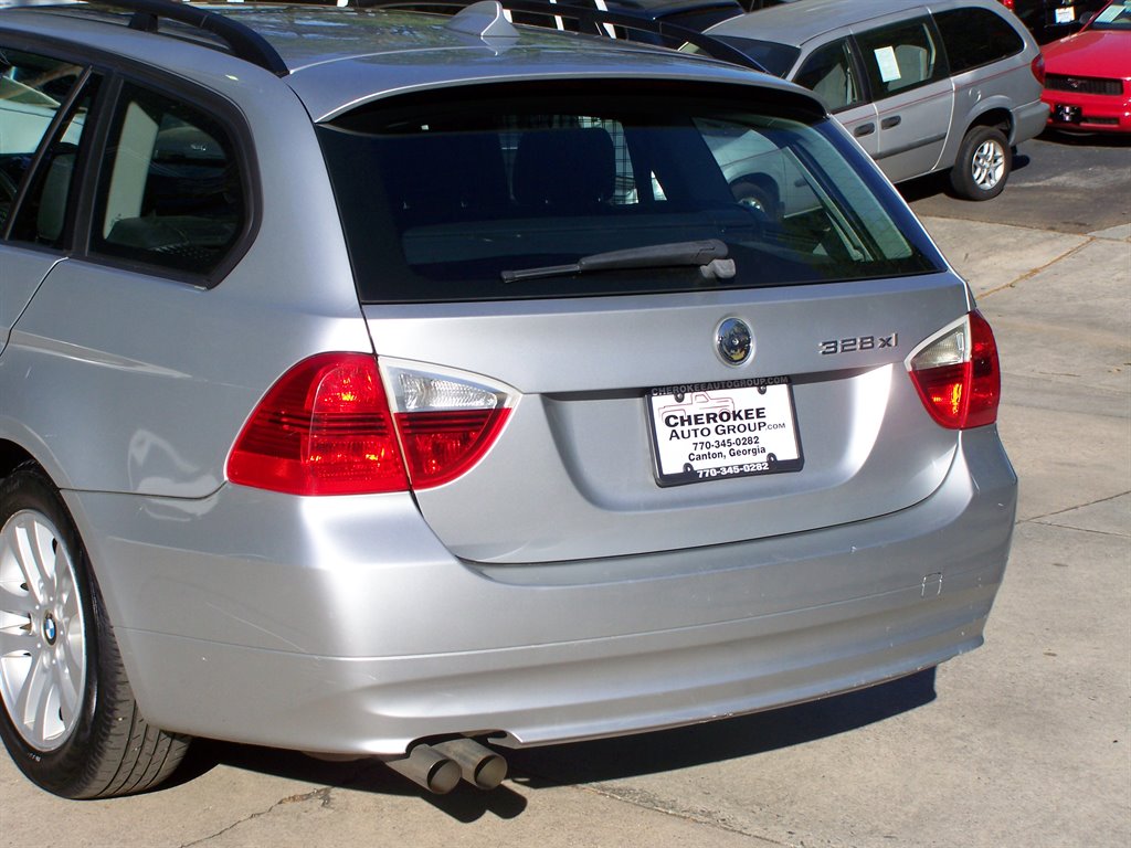 2007 BMW 328xi - $9,890