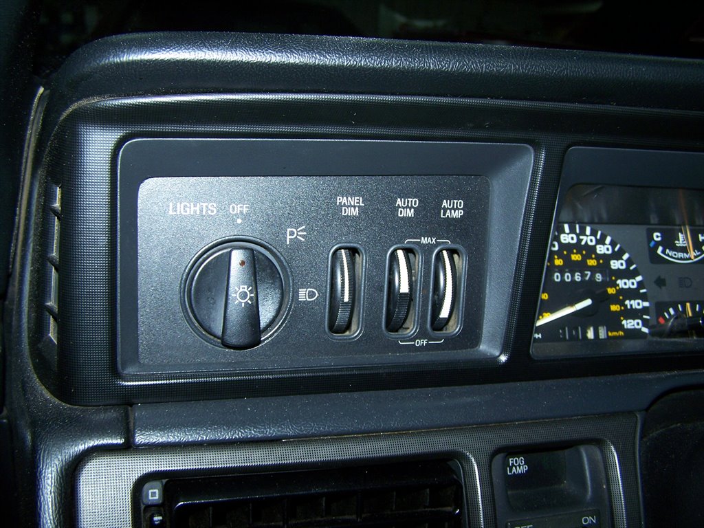 1990 Lincoln Mark - $16,890