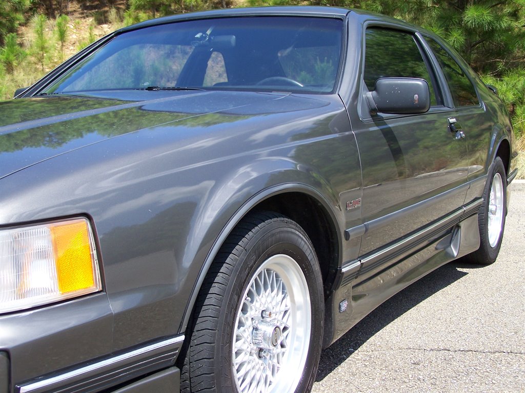 1990 Lincoln Mark - $16,890