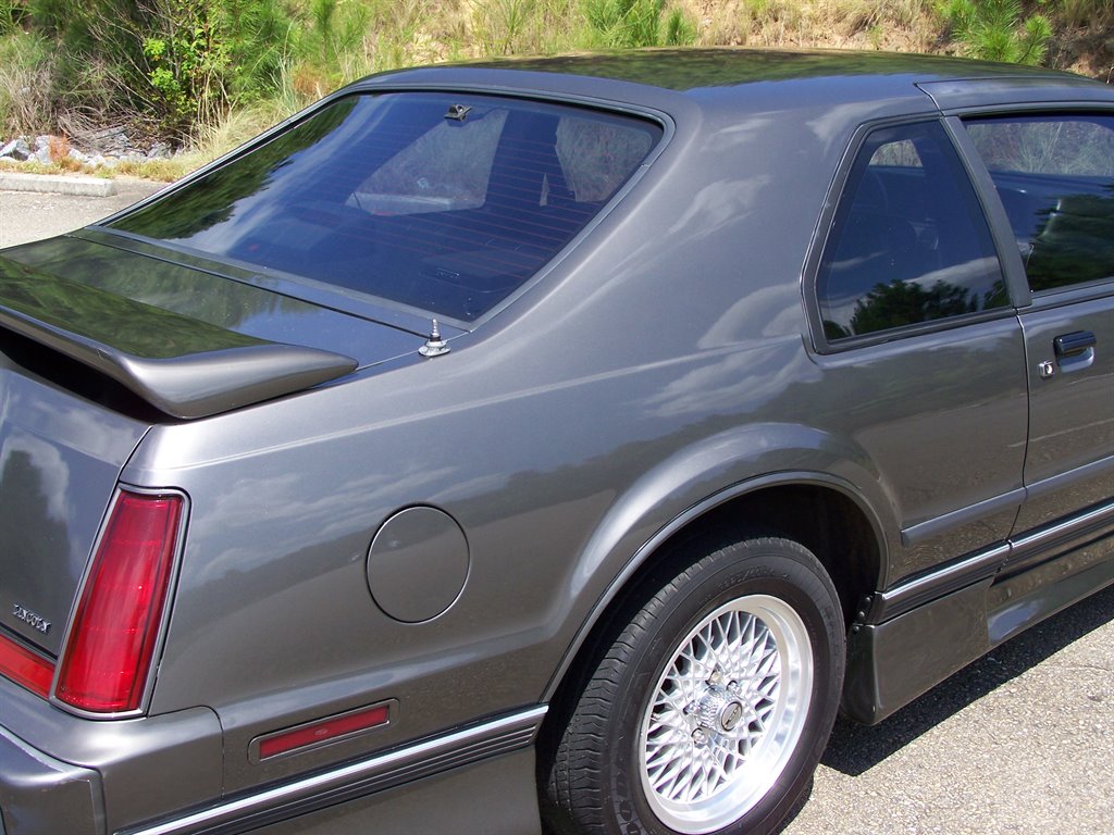 1990 Lincoln Mark - $16,890