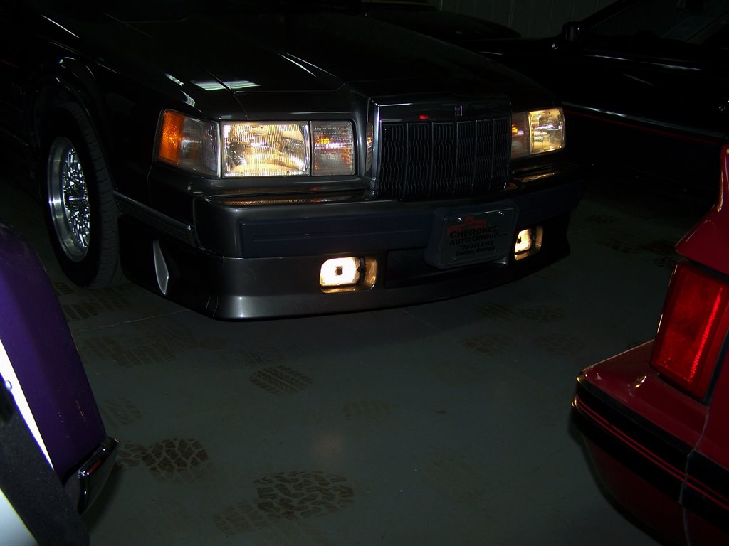 1990 Lincoln Mark - $16,890