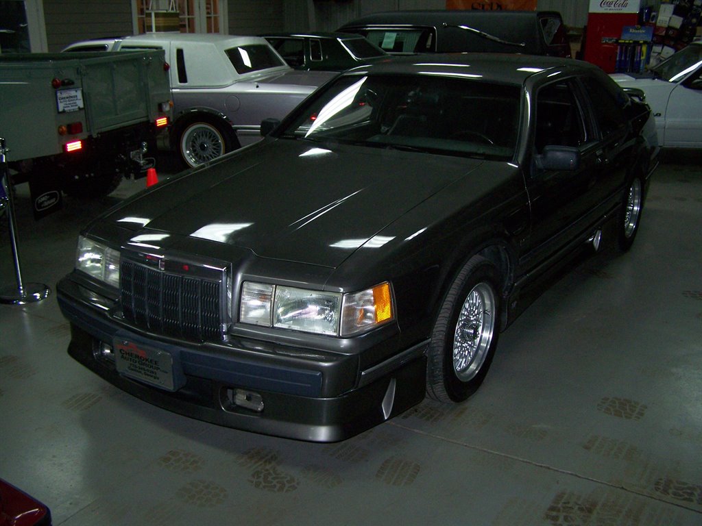1990 Lincoln Mark - $16,890