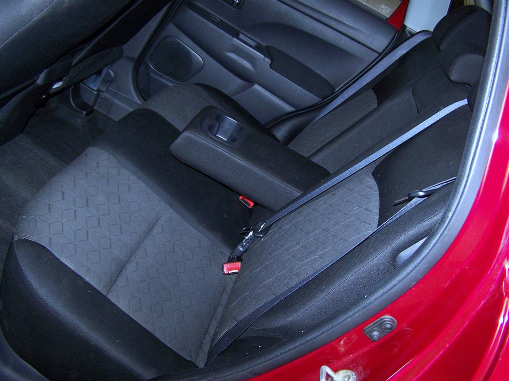 2021 Mitsubishi Outlander - $18,890