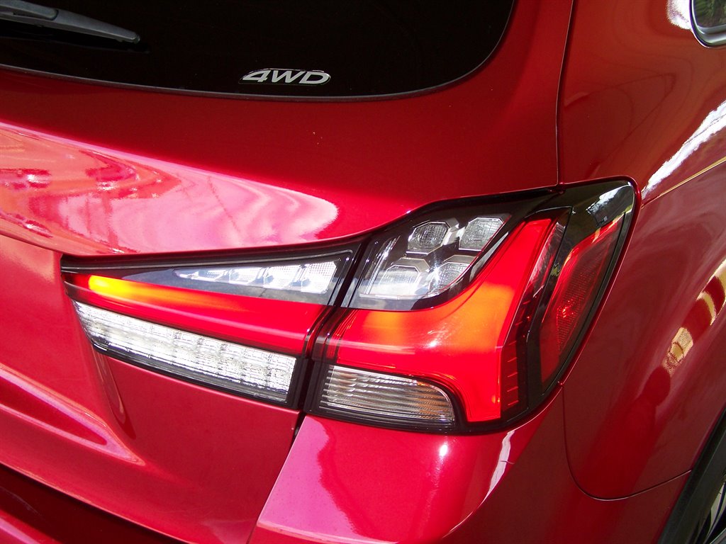 2021 Mitsubishi Outlander - $18,890