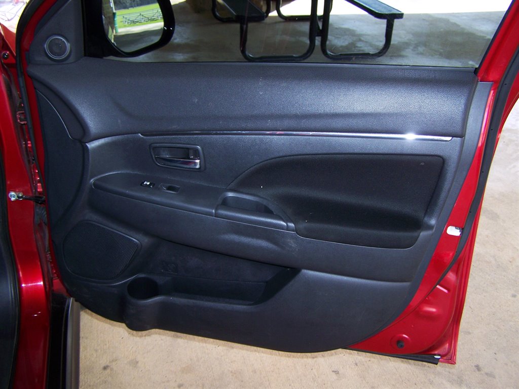 2021 Mitsubishi Outlander - $18,890