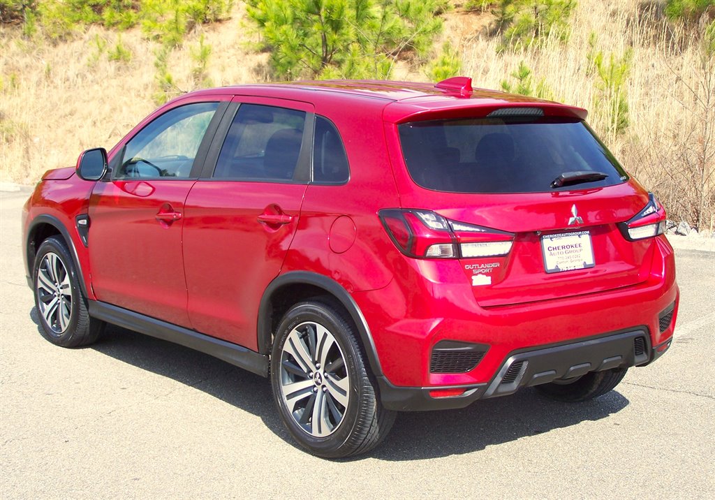 2021 Mitsubishi Outlander - $18,890