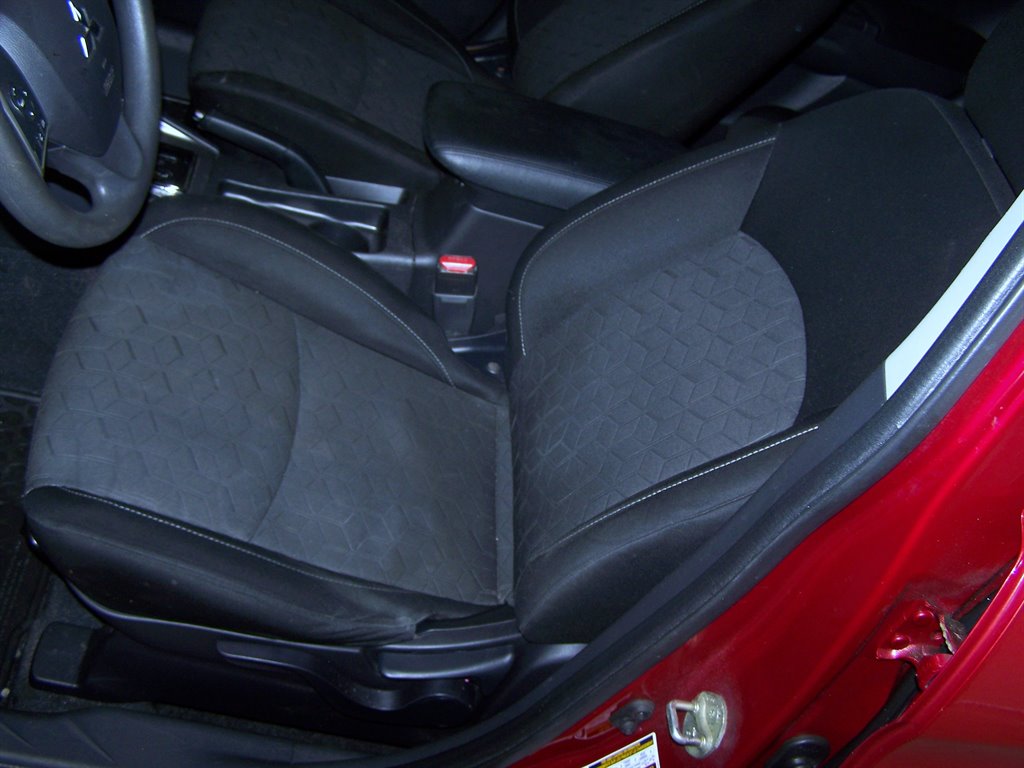 2021 Mitsubishi Outlander - $18,890