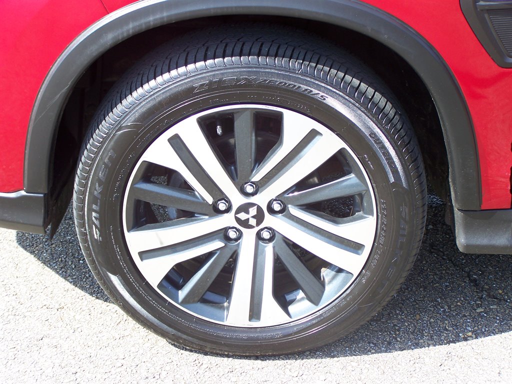 2021 Mitsubishi Outlander - $18,890
