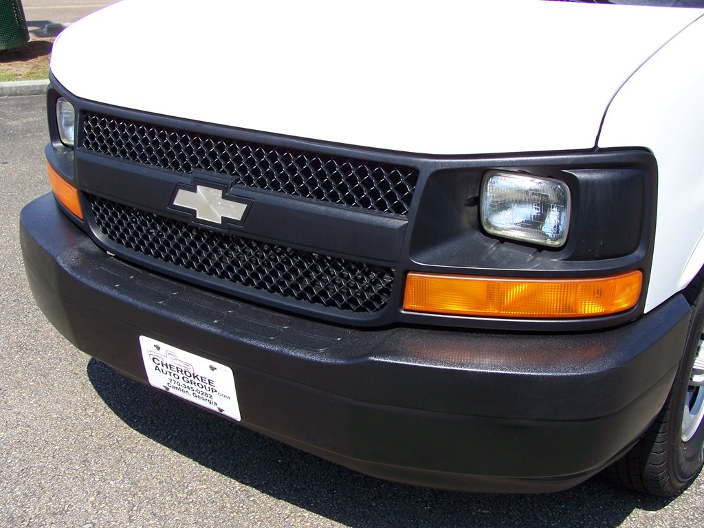 2004 Chevrolet Express - $17,890