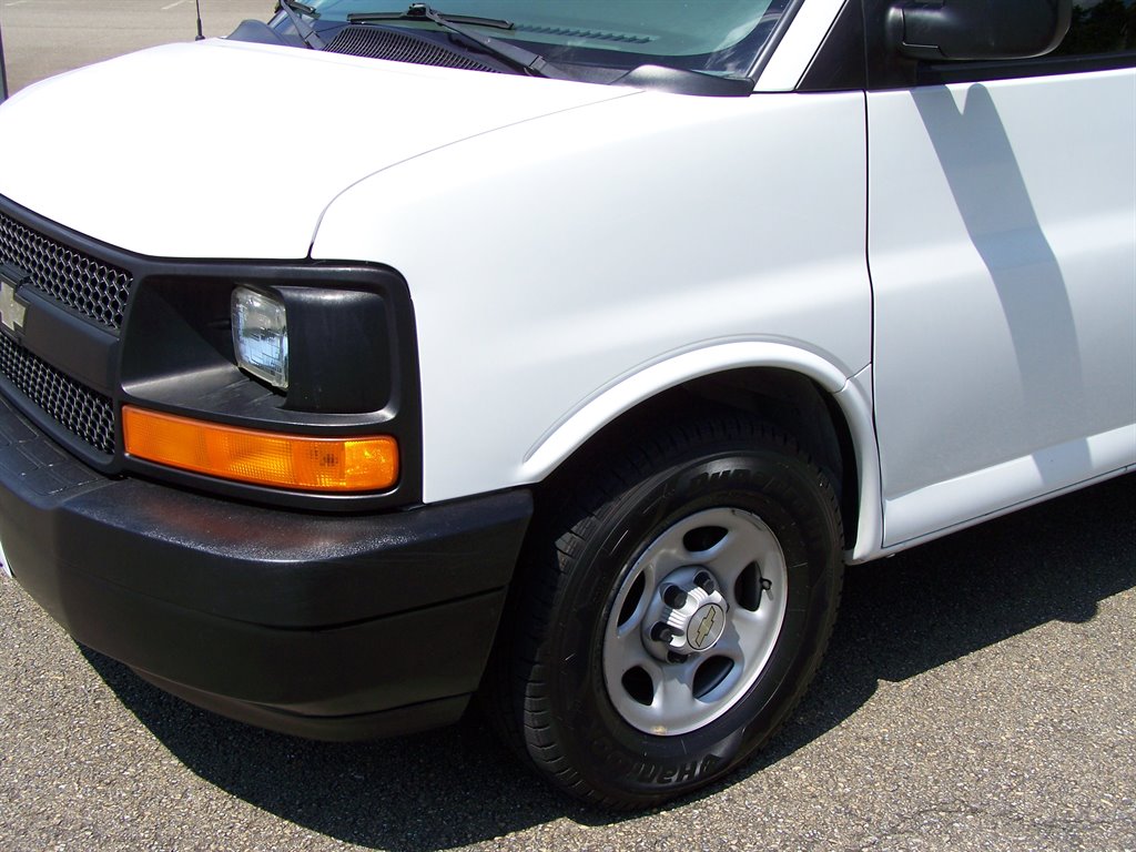 2004 Chevrolet Express - $17,890