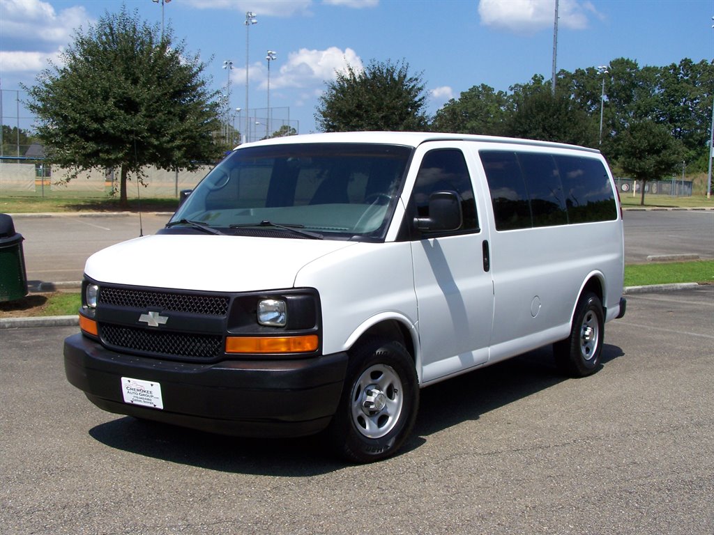 2004 Chevrolet Express - $17,890
